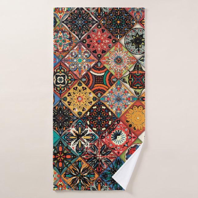 Mandala à fleurs ethniques sans couture motif. M c (Serviette de bain)