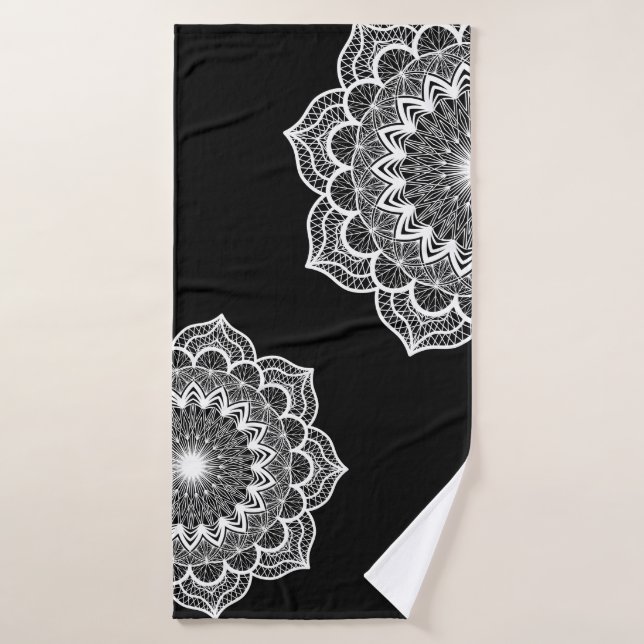 Mandala blanc sur fond noir (Serviette de bain)