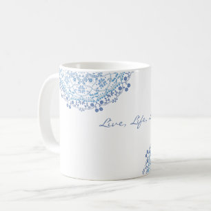 Mandala bleu sur Mug blanche modifiable