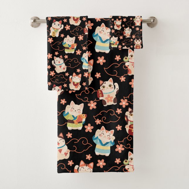 Maneki Neko Lucky Cats Bath Towel Set (En situation)