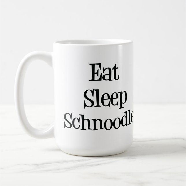 Mangez la tasse de Schnoodle de sommeil (Gauche)
