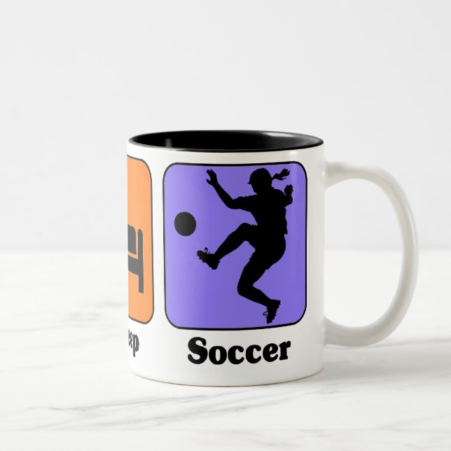 Mangez la tasse du football de sommeil (Droit)