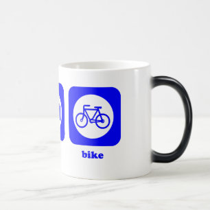 Mangez. Sommeil. Vélo. Tasse