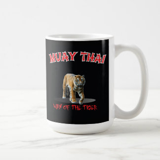 Manière thaïlandaise de Muay de la tasse de noir