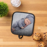 Manique Baby Photo Grand-père Année de création<br><div class="desc">Une photo personnalisée nouveau porte-pot grand-père. Ce porte-pot est le cadeau idéal pour tout grand-père qui aime cuisiner. La photo est à des fins de placement seulement et peut être remplacée par n'importe quelle photo que vous choisissez. Tout le texte peut être customisé avec n'importe quel libellé de votre choix....</div>