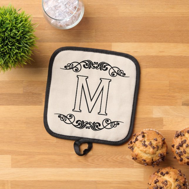 Manique Nom de famille Monogram Chic Antique Filigree Soll (De haut en bas)