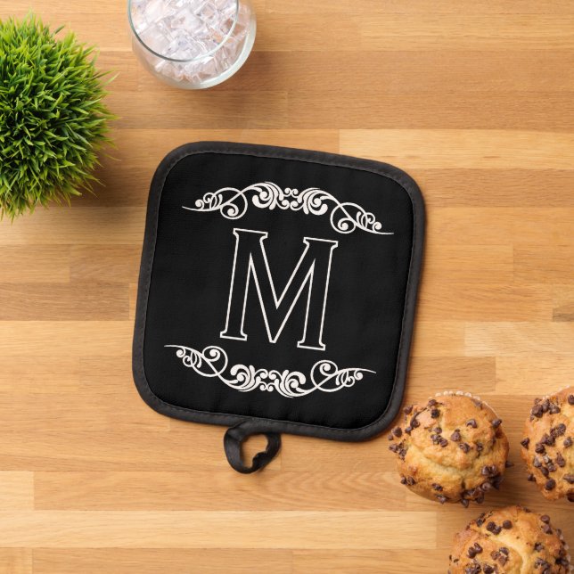 Manique Nom de famille Monogram Chic Antique Filigree Soll (De haut en bas)