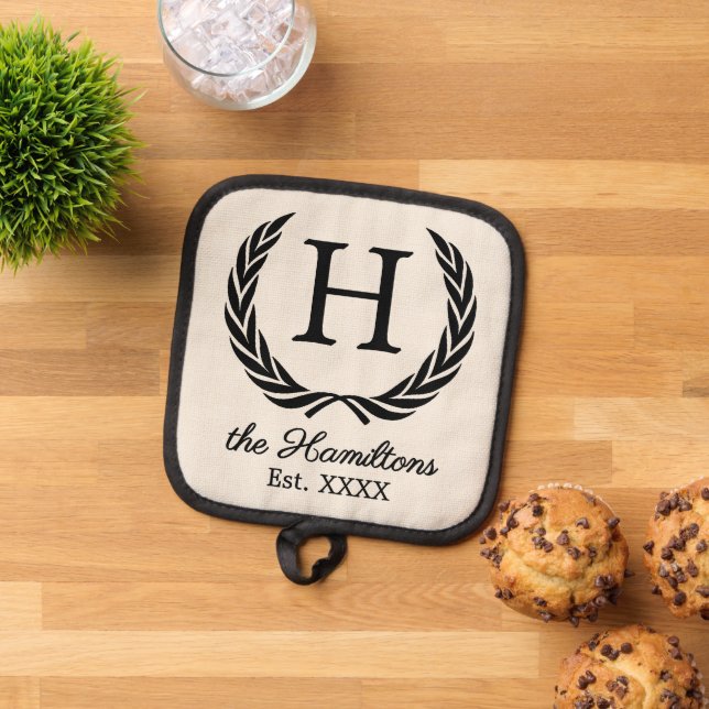 Manique Nom de famille Monogram Chic Antique Laurel Wreath (De haut en bas)