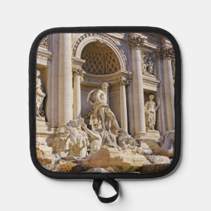Manique Trevi fountain