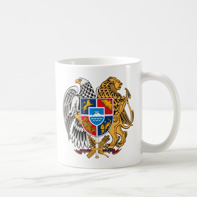 Manteau de l'Arménie de tasse de bras (Droite)