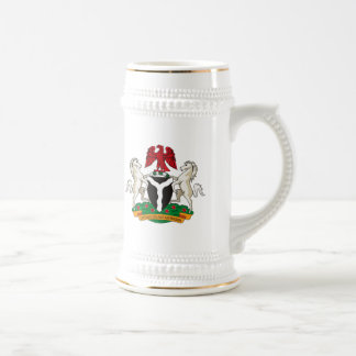 Manteau du Nigéria de tasse de bras