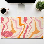Marbre Abstrait rétro-moderne Swirl rose orange<br><div class="desc">Laissez-vous tenter par une danse des couleurs grâce à notre Motif moderne rétro Abstrait en marbre liquide. Evoquant la fluidité dynamique des surfaces marbrées et l'esthétique charmante du design rétro-moderne, ce motif est un régal pour les yeux. Une symphonie de couleurs vibrantes tourbillonne et coule dans des mouvements comme des...</div>