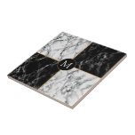 Marbre blanc noir Monogramme Carreaux en céramique<br><div class="desc">Personnalisé Votre Lettre Carreaux en céramique Noir et Marbre blanc Pierre - Ajouter Votre Lettre / ou Année - Âge / Numéro / Logo / Plus - avec outil de personnalisation / ou redimensionner et déplacer / choisir les polices / taille / couleur ! Conception MIGNÉE</div>
