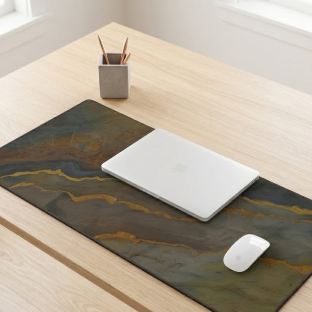 Marbre Géode Ton Terre Abstrait (Abstract geode desk mat on a wood table, perfect birthday gift for a remote worker.)