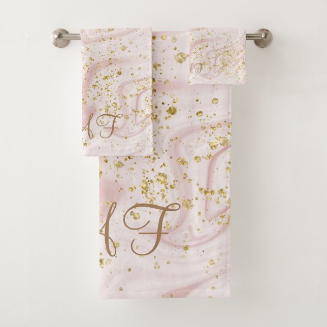 Marbre rose et blanc personnalisé avec initiales e (En situation)