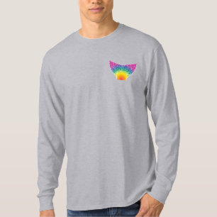Marche Saumon arc-en-ciel avec logo sur le T-shirt