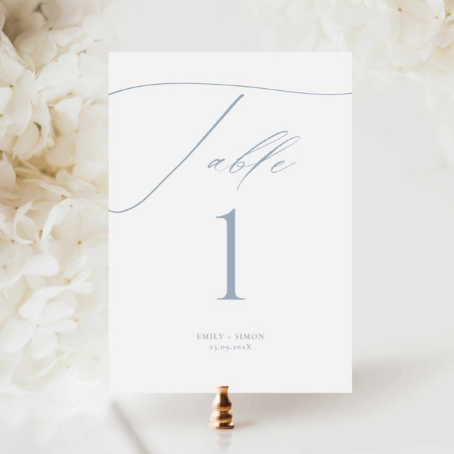 Mariage bleu foncé moderne Numéros de tableau (dusty blue dainty script wedding table number card, classy wedding table number blue)