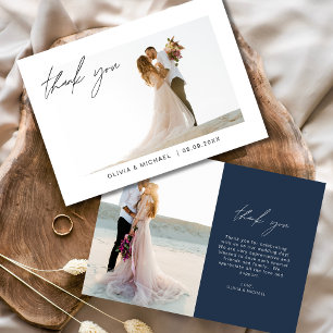 Mariage bleu marine Merci photo minimaliste