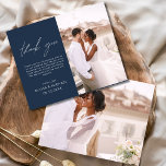 Mariage bleu marine Minimaliste Merci Cartes<br><div class="desc">Cartes de remerciements du Mariage Budget qui ont une photo à l'avant et à l'arrière. Les cartes de remerciement contiennent une typographie de script moderne,  lettrée à la main,  qui sont élégantes,  simples et modernes à utiliser après la célébration du mariage.</div>