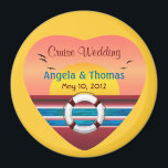 Mariage de croisière - Aimant de préférence circul<br><div class="desc">Une vue romantique personnalisée coucher de soleil coeur croisière mariage aimer. Un merveilleux aimant rond pour un mariage de croisière, disponible en petites, moyennes et grandes tailles. Cet aimant présente un art numérique romantique et coloré vue sur le coucher de soleil à l'intérieur d'un coeur, par XG Designs NYC. Une...</div>