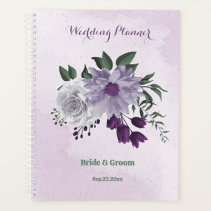 mariage de verdure fleurie violette et blanche
