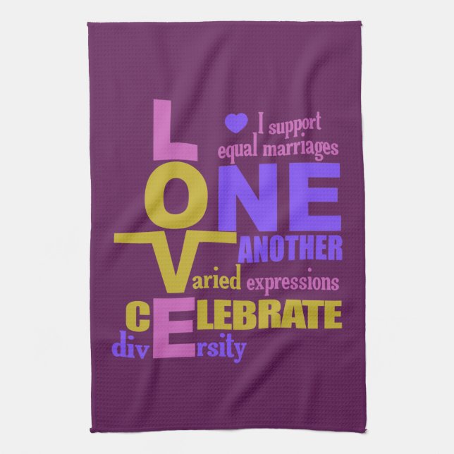Mariage Égalité / One Love serviette personnalisée (Vertical)