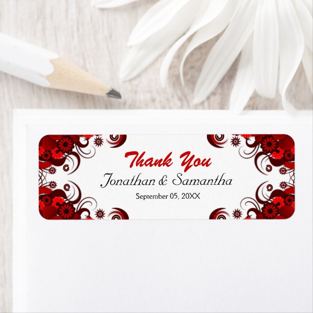 Mariage Floral rouge et blanc Petits Étiquettes fa (En situation)