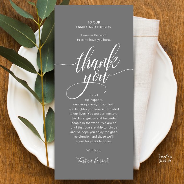 Mariage moderne Script Carte de remerciements Dîne (Modern Script Wedding Guest Dinner Reception Brunch Lunch Thank You Card in Classy Warm Dark Grey)