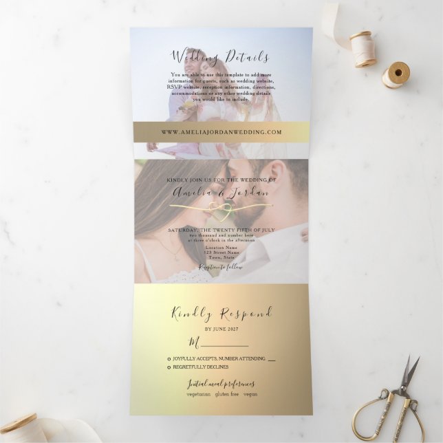 Mariage photo Faux Gold Tri-Fold Invitation (Intérieur)