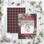 Marié & Joyeux Script Rustique Bourgogne Photo<br><div class="desc">Basée sur mon best-seller Winter Wedding Invitation Suite, cette chaude et confortable photo design en bois bordeaux de Noël Card est dotée d'un script "marié & joyeux" en lettres à la main, votre photo mariage préférée, et est décorée de flocons de neige en parties scintillant d'argent et de branches de...</div>