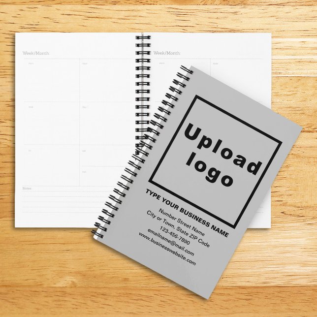 Marque commerciale sur couverture gris du planific (Planner with gray cover and your business brand)