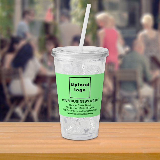 Marque commerciale vert clair sur gobelet en acryl (Acrylic tumbler with your business brand in light green)
