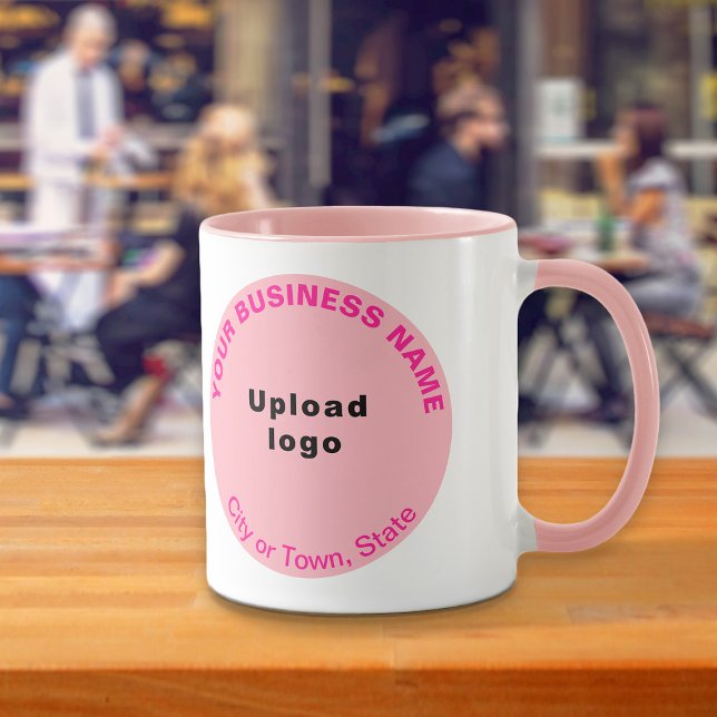 Marque d'affaires en forme ronde sur la Mug Combo  (Build brand name awareness. Pink combo mug with round shape business brand.)