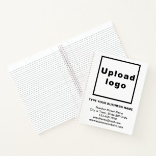 Marque d'affaires sur grand Carnet blanc spiral