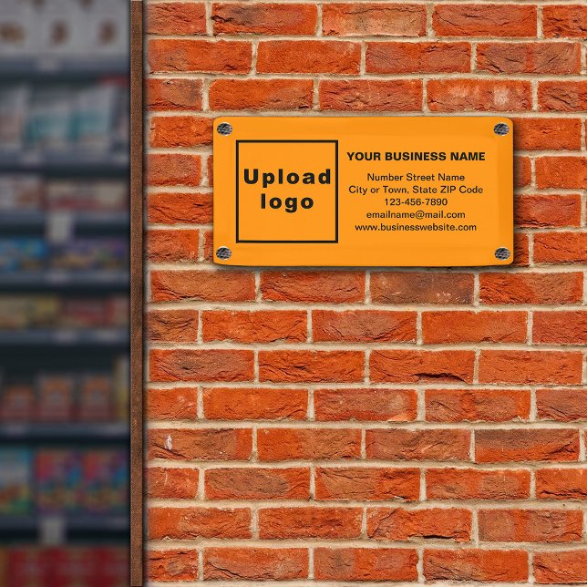Marque d'affaires sur une petite bannière orange (Small orange banner with your business brand)