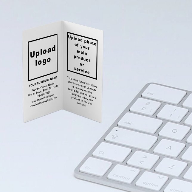 Marque et produit sur le Carte de visite plié blan (White folded business card with your brand and product)