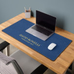 Masculine en cuir bleu Personnalisé Nom élégant<br><div class="desc">Le design comprend une image graphique numérique pour simuler une texture en cuir et ce modèle peut être customisé pour répondre à toutes les occupations professionnelles. Cet élégant carnet en faux cuir bleu est un cadeau de bureau masculin parfait pour les collègues. Idéal pour bureau de recherche professionnel ou bureau...</div>