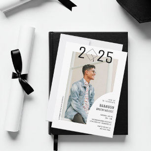Masculine Minimaliste Graduation Invitation