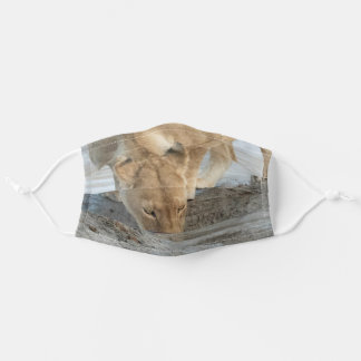 Masque En Tissu Boissons lioness du trou d'eau