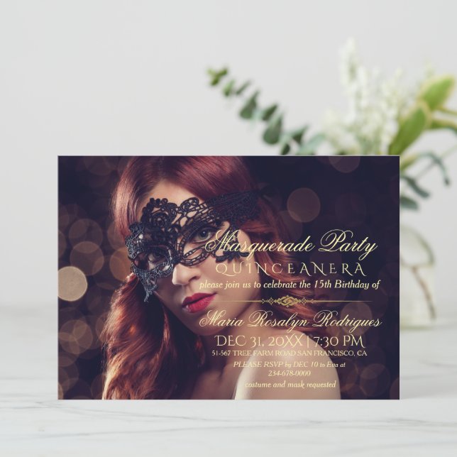 Masquerade Quinceanera Photo Invitation (Debout devant)