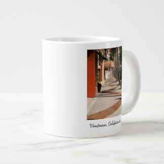 Matin sur la tasse de rue de la Californie