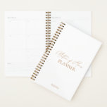 "Matron of Honor Planner" Mariage moderne élégant<br><div class="desc">Conçu pour coordonner avec pour la collection de Faire-part de mariage "Chloe". Pour modifier les détails, cliquez sur "Détails". Pour déplacer le texte ou modifier la taille, la police ou la couleur, cliquez sur "Modifier à l'aide de l'outil de conception". Afficher le lien de collection sur cette page pour voir...</div>