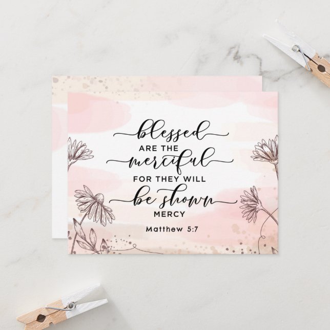 Matthieu 5:7 Heureux sont la Carte Plat Miséricord (Devant/Arrière en situation)