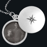 Médaillon Avec Fermoir Le charme mariage | charme de la photo commémorati<br><div class="desc">Le charme mariage | monument photo charme Locket Collier // Note : la photo utilisée est une image réservé. Vous devrez remplacer par votre propre photo avant de commander/imprimer. Si vous avez besoin d'aide,  veuillez me contacter.</div>