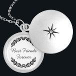 Médaillon Avec Fermoir Les meilleurs amis citent pour toujours la crête<br><div class="desc">Des meilleurs amis est écrits pour toujours dans un joli manuscrit au centre, et entourés par une guirlande feuillue ouverte au dessus et au bas. Noir sur l'arrière - plan blanc. Un momento élégant et mémorable pour votre meilleur ami ou même pour une amie, une jeune mariée, ou des demoiselles...</div>