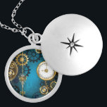 Médaillon Avec Fermoir Steampunk Arrière - plan turquoise avec Gears<br><div class="desc">Arrière - plan turquoise,  texturé,  steampunk avec des engrenages en laiton et or,  une clé en argent et l'horloge. Style Steampunk.</div>