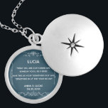 Médaillon Avec Fermoir Un ornement floral Vieux et Bleu<br><div class="desc">Quelque chose de Vieux et Bleu cadeau de demoiselle d'honneur. Vous êtes invités à visiter mon magasin pour des produits plus beaux.</div>
