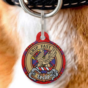 Médaillon Pour Animaux Armoiries du clan Leslie sur tartan rouge
