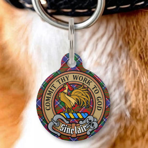 Médaillon Pour Animaux Blason du Clan Sinclair sur tartan rouge