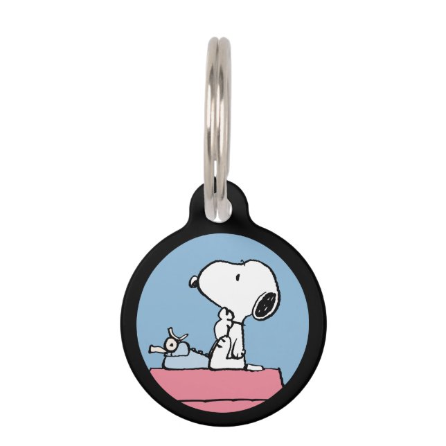 Médaillon Pour Animaux cacahuètes | Snoopy à la machine à écrire (Devant)